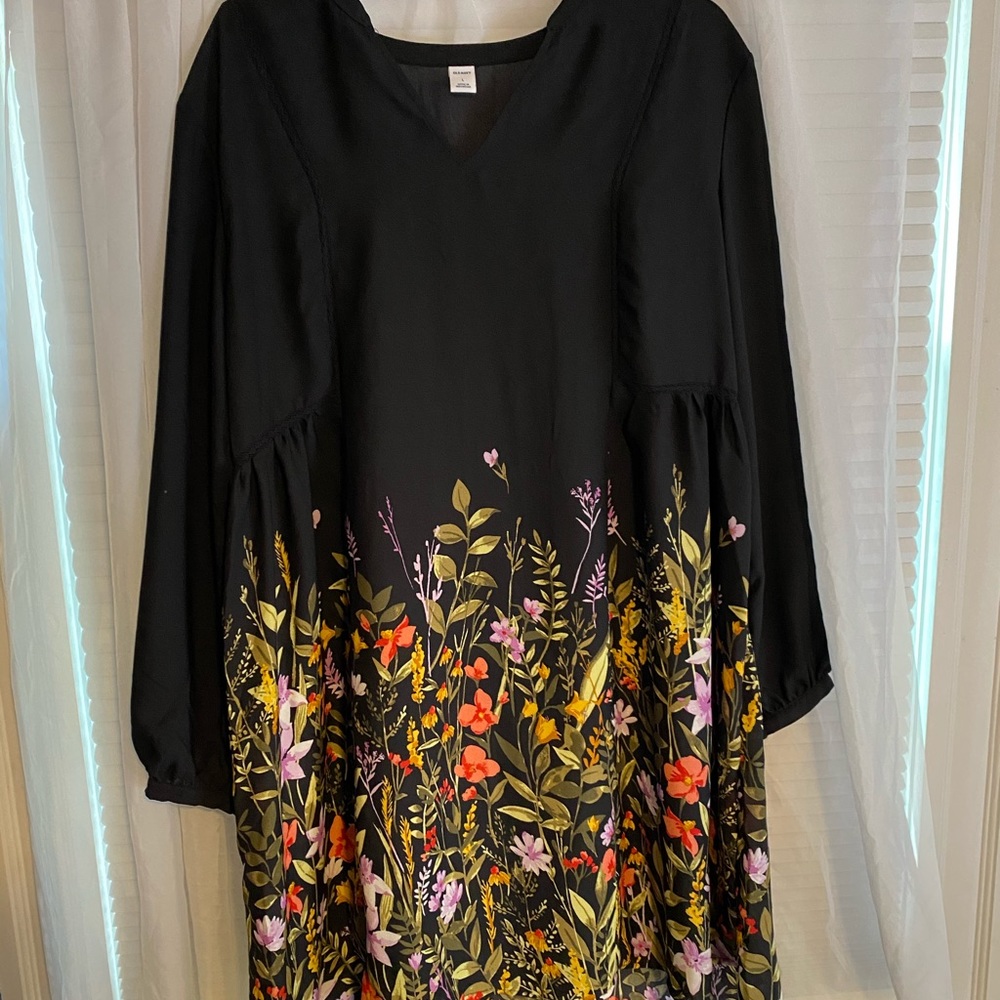 Old Navy Black Floral Dress
